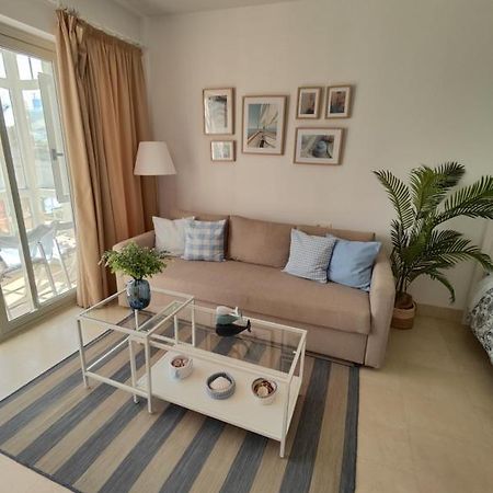 Estudio Puerto De Sotogrande Сан Роке Екстериор снимка