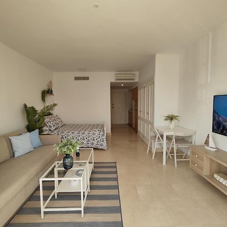 Estudio Puerto De Sotogrande Сан Роке Екстериор снимка