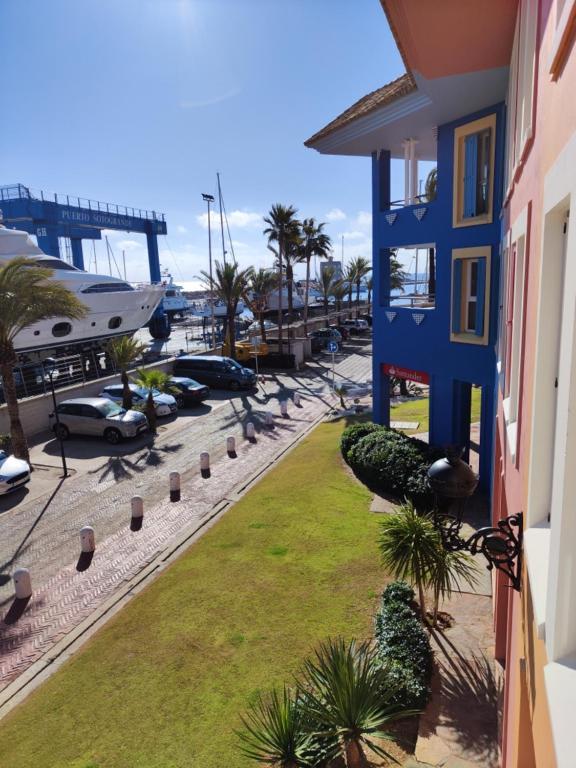 Estudio Puerto De Sotogrande Сан Роке Екстериор снимка